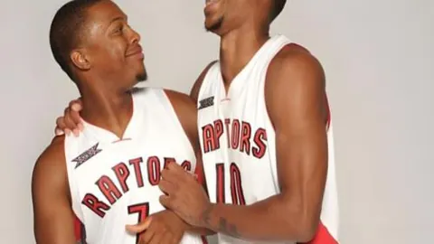 《范戴克巅峰对决：迎战当代顶级边锋，布拉德利展现超凡风采》